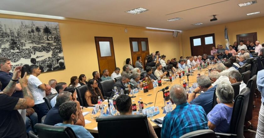 Paro General sin movilización con la adhesión de todo el transporte, la alternativa que toma fuerza en la CGT para el día del tratamiento de la Reforma en Diputados