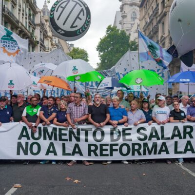 Los gremios combativos se cortan de la CGT y lanzan otra movilización al Congreso contra la Reforma Laboral: «No le podemos regalar la calle al Gobierno»