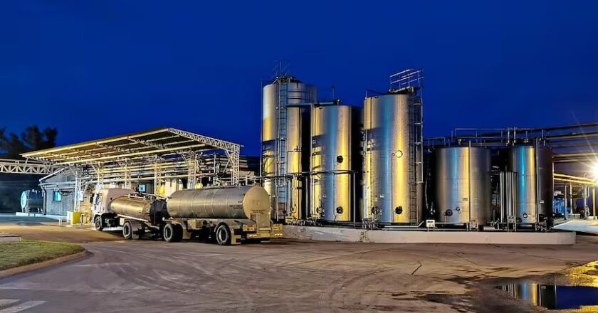Crisis en la industria láctea: Quebró ARSA, histórica fábrica de yogures y flanes, y 400 empleados fueron despedidos