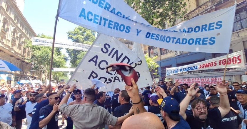 Yofra pidió que «no sea una sola huelga, sino que sea un plan de lucha que posibilite a la dirigencia sindical frenar esta ley regresiva»