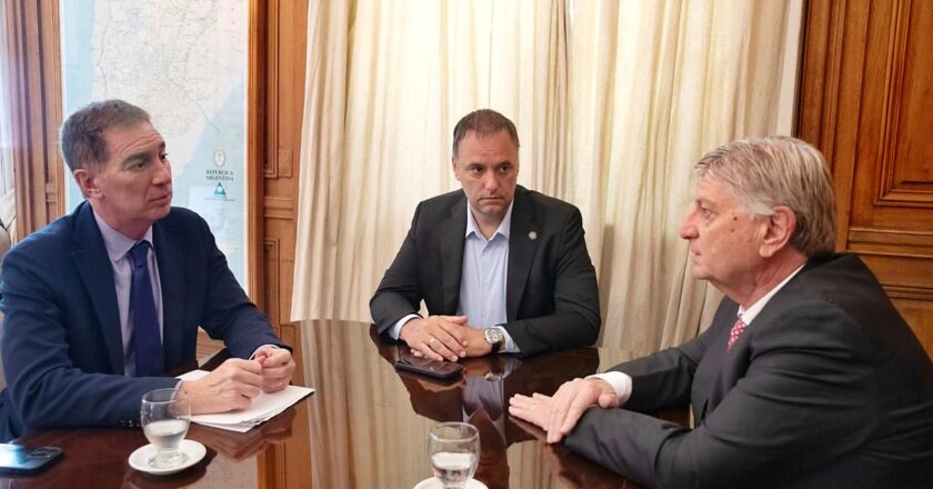 Ziliotto pasó por la Rosada, rechazó el proyecto libertario de reforma laboral y pidió ampliar el debate a la CGT y las Pymes