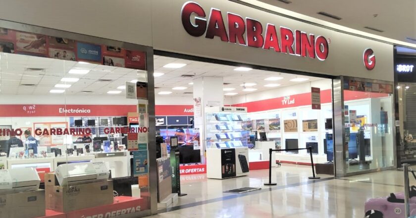 Garbarino quedó a un paso de la quiebra y podría liquidar sus últimos 3 locales y despedir los 18 empleados que los sostienen