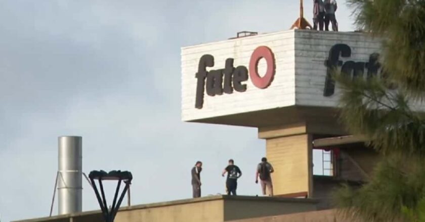 Fracasó la audiencia por Fate: la empresa pidió desalojar la planta y el gremio la continuidad laboral