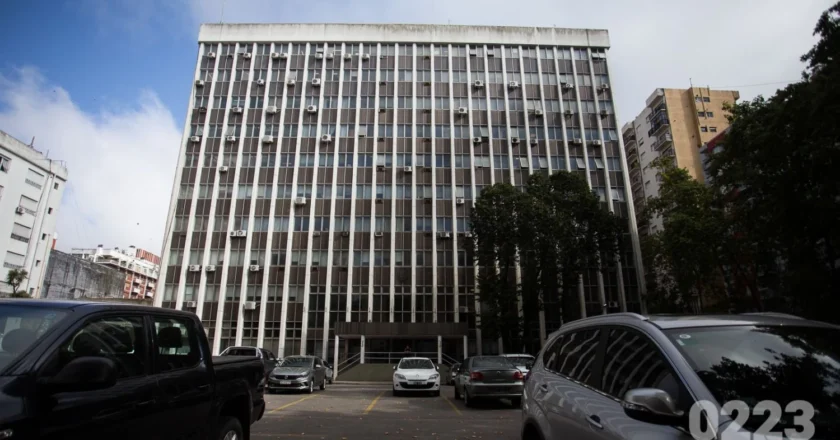 Judiciales denuncian una crisis edilicia en la Provincia de Buenos Aires: «Trabajar en estas condiciones nos enferma»