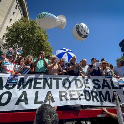 Las mejores fotos de la movilización del FreSU al Congreso contra la Reforma Laboral
