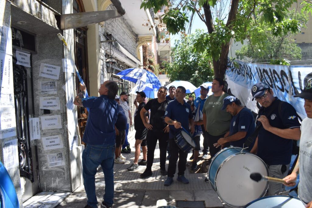 "Piensan que la traición al movimiento obrero será gratis. ¡Sépanlo! Lo pagarán muy caro", el mensaje de un sindicalista de la UOM a los gobernadores