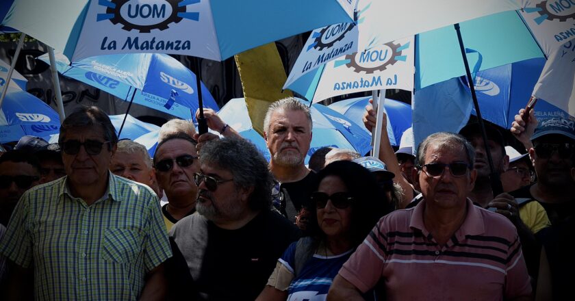 Mariano Moreno: «Al personal embarcado no le dejan ni el 14 bis»