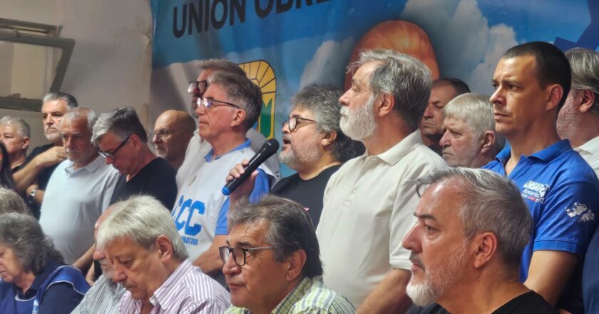 Daniel Yofra contundente: «Si no podemos garantizar una vivienda digna, vacaciones, que nuestros hijos vayan a la facultad y las 4 comidas diarias, vamos a prender fuego el país»