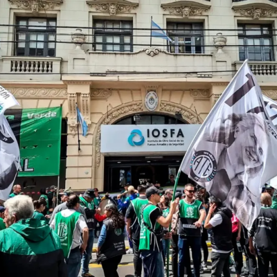 Tras el endeudamiento y los despidos, el Gobierno disolvió IOSFA y separa la cobertura de salud de militares y fuerzas de seguridad