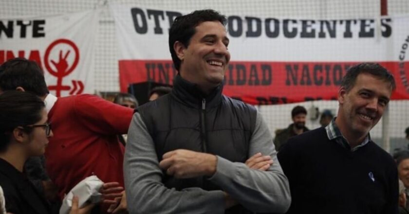 Docentes universitarios marplatenses iniciaron la expulsión del senador Maximiliano Abad del gremio ADUM tras su voto a favor de la reforma laboral y evalúan paros mensuales