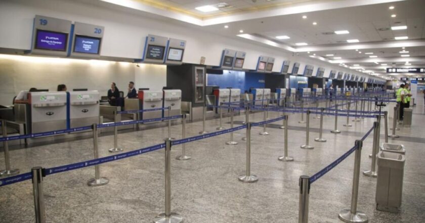 La ANAC garantizó el pago de salarios y ATE pospuso por 5 días el paro en todos los aeropuertos del país