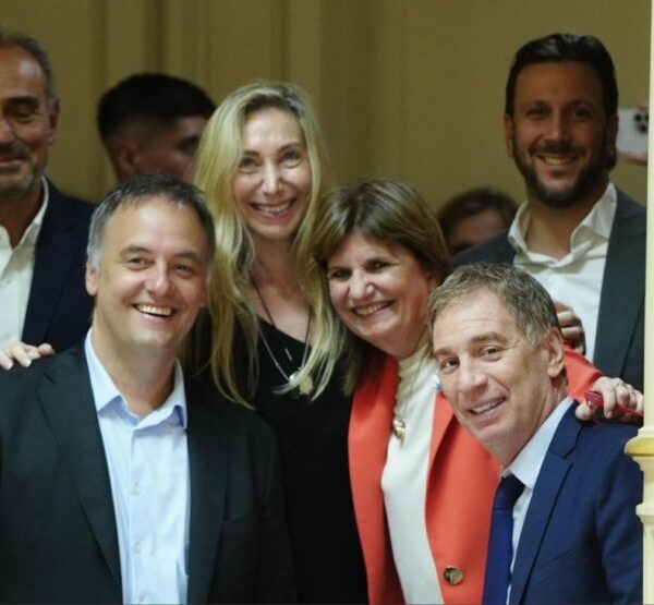 El Gobierno pisa el acelerador a fondo, convoca a comisión para avanzar en la Reforma Laboral y busca dictaminar el miércoles próximo