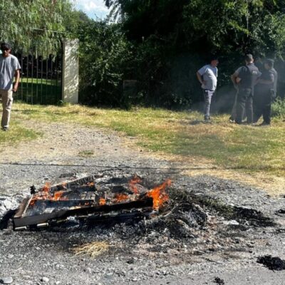 Trabajadores de VVC Textil protestaron por salarios adeudados y falta de aportes, reclaman la intervención del gobernador Raúl Jalil