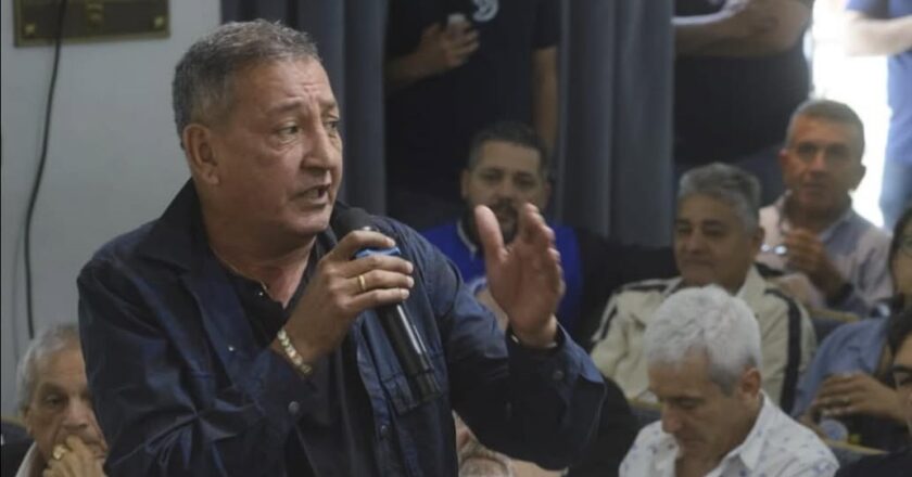 Tras subir el tono de su discurso público, Maturano recibió a los gremios duros y discutieron la continuidad del plan de lucha