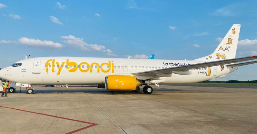 Flybondi lanza un plan de retiros voluntarios y reabre la incógnita sobre la sostenibilidad del modelo Low Cost