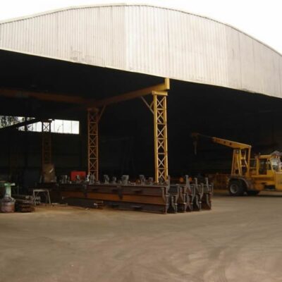 Cerró una metalúrgica que proveía a gigantes como YPF y Techint, despidió a todo su personal y le ofrece el 50% de las indemnizaciones en cuotas