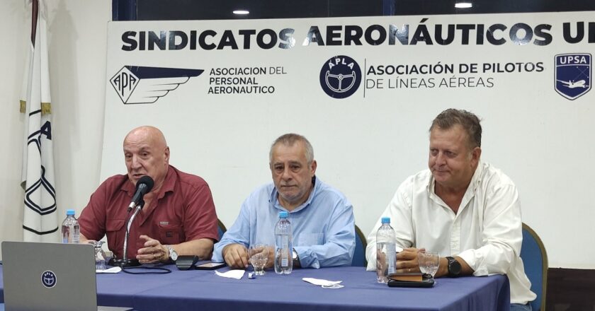 El sindicato de pilotos anunció que pedirá «de manera inmediata» la suspensión de la reforma laboral ante la Justicia, una vez que se promulgue