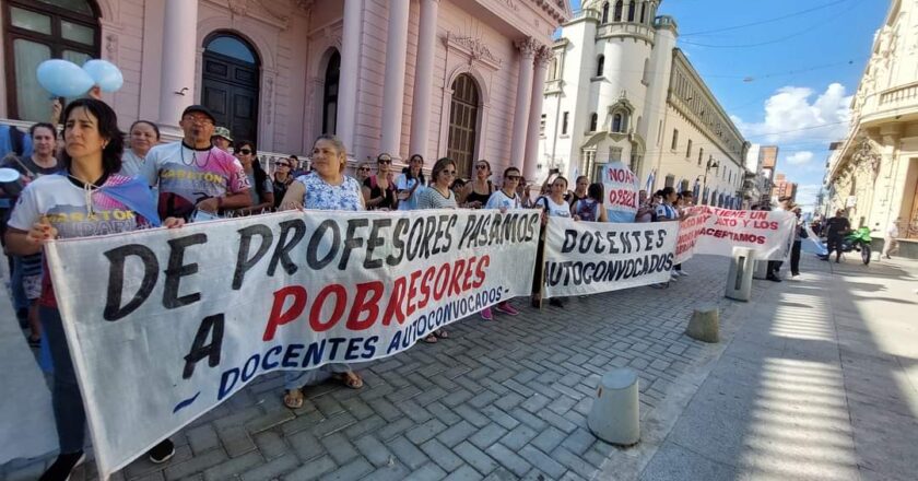 Tras el escándalos por descuentos salariales a docentes de entre el 40% y el 60% por adherir a un paro, renunció el ministro de Hacienda de Corrientes