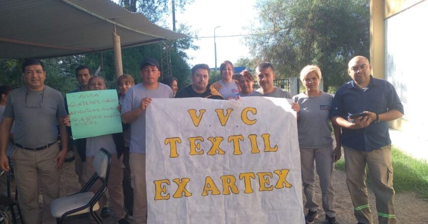 Trabajadoras despedidas de VVC Textil pidieron audiencia con Jalil y denuncian que no les quieren pagar la indemnización