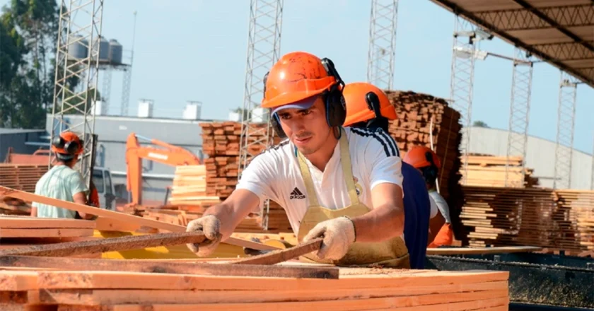 Los salarios volvieron a caer en enero salvo los de los no registrados que para el INDEC de Milei duplican a la inflación