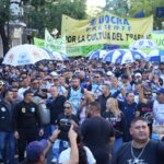 La UOCRA dio la nota y marchó para pedir que se contemple el impacto laboral en el debate por la Ley de Glaciares