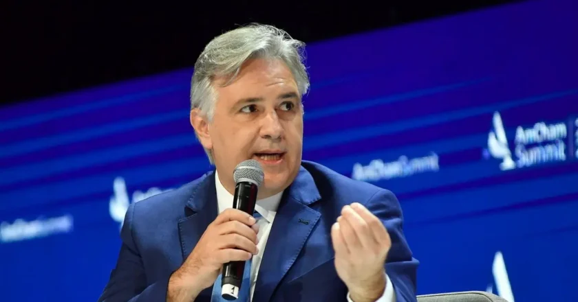 Malas nuevas para Llaryora y su tercera vía: los docentes rechazaron la tercera oferta de Córdoba y van a una huelga de 72 horas