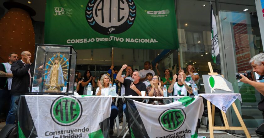 ATE prepara escraches en el Malbrán hoy ante la visita de Adorni: «Están todos sucios y ahora se quieren lavar la cara»