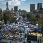 “Se terminó la paciencia, señor Presidente”: la CGT copó Plaza de Mayo y anticipó que profundizará los conflictos
