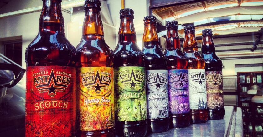 La cervecería artesanal Antares cierra locales históricos y hay despidos en Quilmes por la caída del consumo