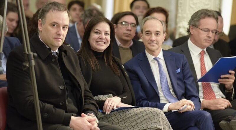 Rectores avanzan en la justicia penal para embargar los salarios de los funcionarios libertarios por no cumplir con el Financiamiento Universitario