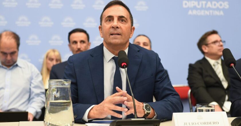 Reapareció Cordero con una curiosa afirmación: «Hay que decirles a los empleadores que cuando puedan pagar más, lo tienen que hacer»