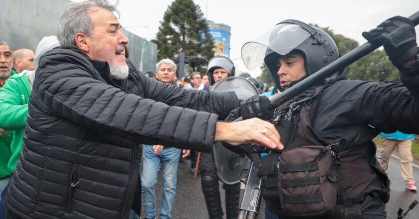 Trabajadores del INTI denuncian represión dentro del propio instituto y la amenaza de despidos masivos en el organismo