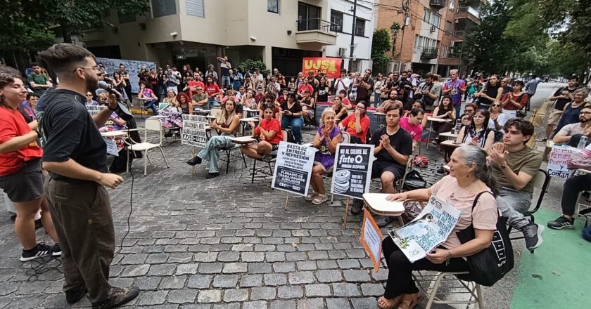 Docentes de la UBA realizarán clases públicas: «De la casa de Adorni a la Casa de Gobierno»