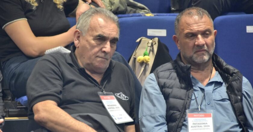 Schmid y Vilar impulsan el desarrollo nacional a partir de la Marina Mercante: “Es inadmisible que en un país con ríos y mar, los contenedores viajen en camión desde Ushuaia a Buenos Aires»