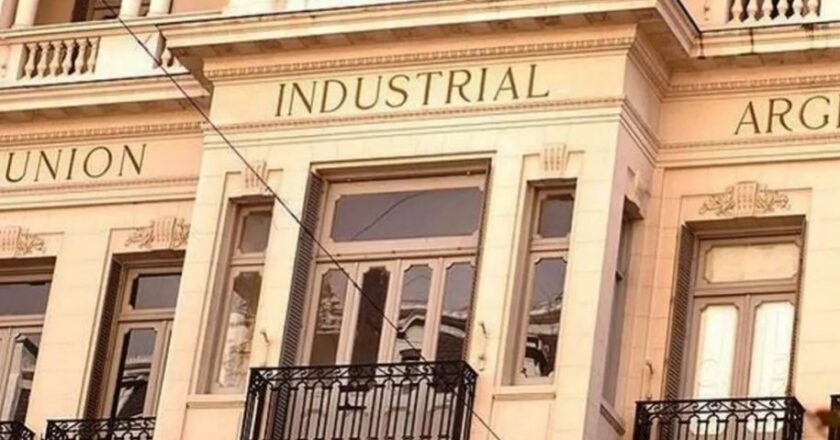 La UIA reclamó por el freno judicial a la reforma laboral y pidió «previsibilidad»