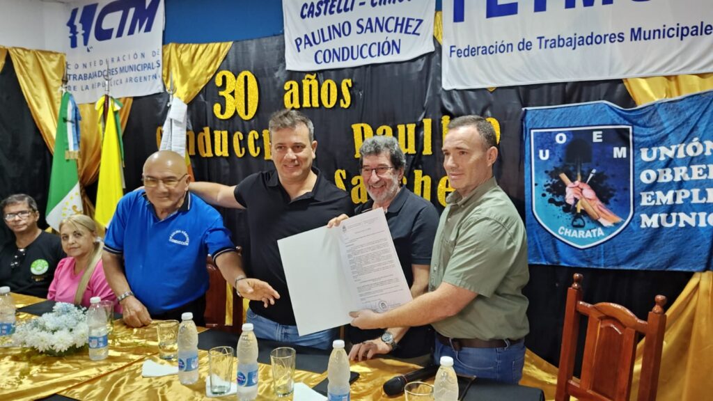 Hernán Doval fue al Impenetrable y reconoció el trabajo de los municipales: "Son el contacto más importante que tienen con el Estado"