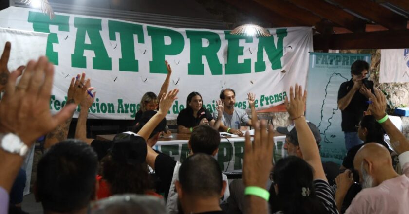 Carla Gaudensi reelecta al frente de la Federación de Prensa: «Lucha por el salario, contra la precarización, por nuestro Estatuto y contra los ataques de un gobierno que nos eligió como blanco»