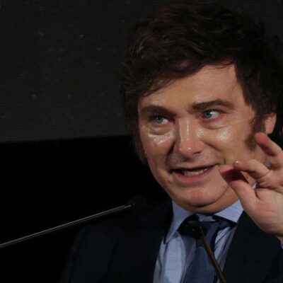 Los salarios registrados volvieron a caer en febrero y acumularon una baja real de 4,3% en el último semestre