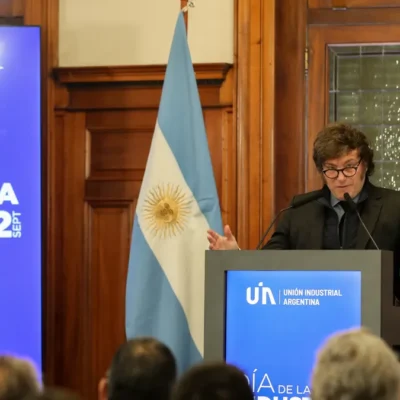 La UIA se prepara para defender con abogados la reforma laboral y pide entrar como parte en la causa judicial