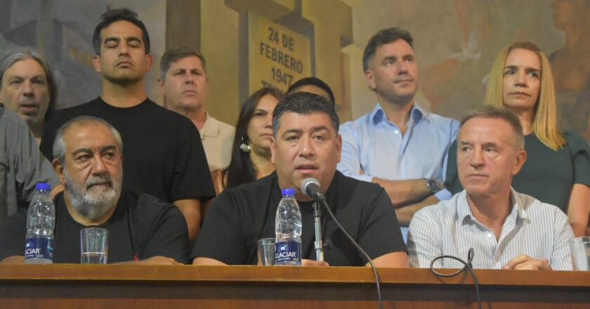 La CGT convoca a la marcha del 30 y Jerónimo advierte: “Somos el bastión de resistencia al Gobierno de Milei”