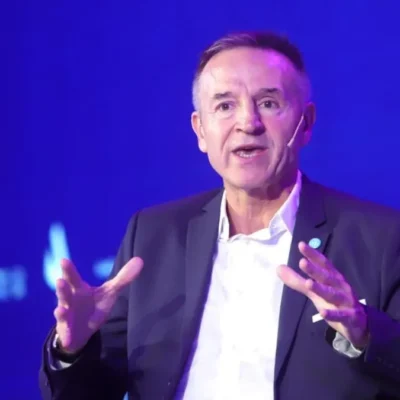 Frente al foro de empresarios de EEUU AmCham, Jorge Sola criticó la Reforma Laboral: “No generará empleo genuino”