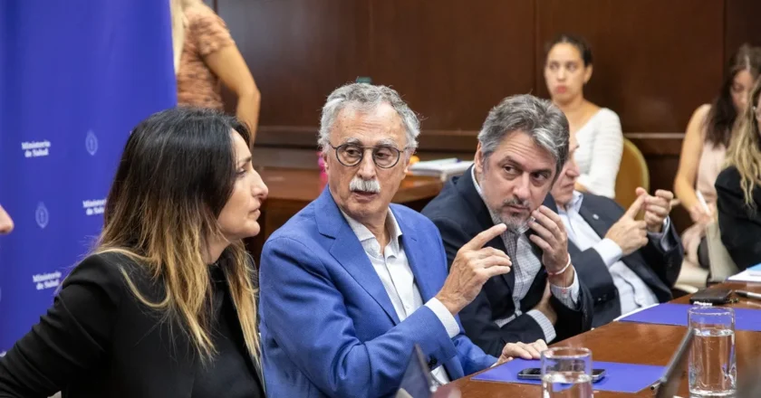 Peligra la entrega de medicamentos oncológicos en el PAMI y en la ANDIS y Salud responsabiliza a «Toto» Caputo por el colapso inminente