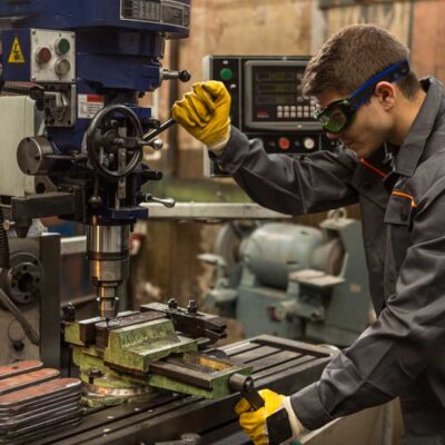 Sigue la caída y el empleo industrial ya se encuentra entre los niveles más bajos de las últimas dos décadas