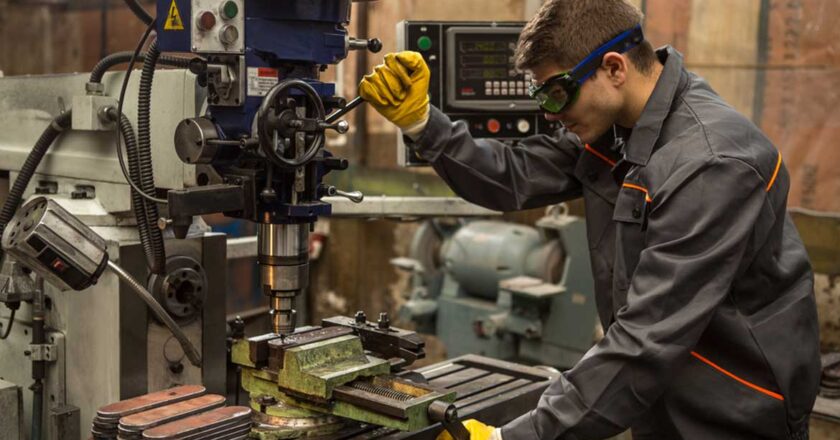 Sigue la caída y el empleo industrial ya se encuentra entre los niveles más bajos de las últimas dos décadas