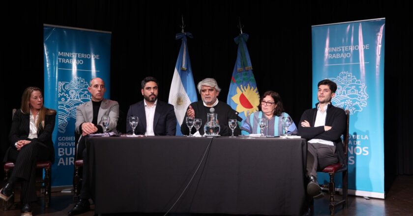 Correa pidió que se regule el trabajo en plataformas «para cuidar a quienes lo ejercen»