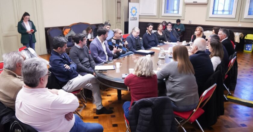 Diputados de Unión por la Patria recibieron a trabajadores marítimos y alertaron por una «ley que desregula el cabotaje» y pone en riesgo la soberanía