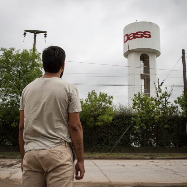 Por el éxito del modelo libertario, Dass desmonta su planta de Coronel Suarez y se lleva las máquinas para producir en Paraguay