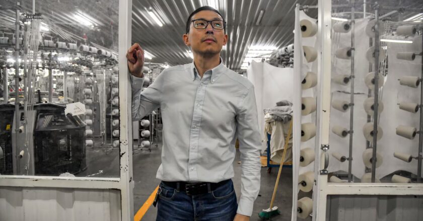 La Textil Amesud, de Yeal Kim, opera a menos del 30% de su capacidad, enfrenta ventas en mínimos históricos y entra en concurso preventivo