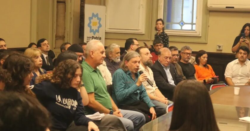 Docentes y NODOCENTES de universidades volvieron a exigir que el gobierno cumpla con la ley de financiamiento de cara a la cuarta marcha del 12 de mayo