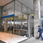 En medio de las denuncias por direccionar negocios vinculados a la salud, el Gobierno profundizó el control sobre cinco obras sociales sindicales